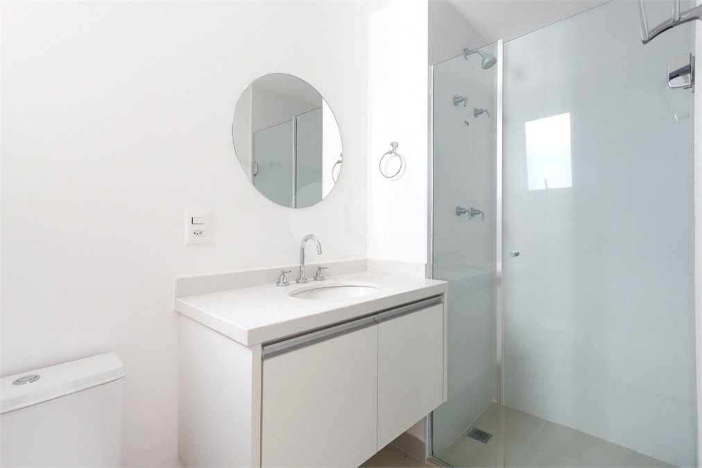 Apartamento à venda com 3 suítes em Vila Anastácio, São Paulo, SP