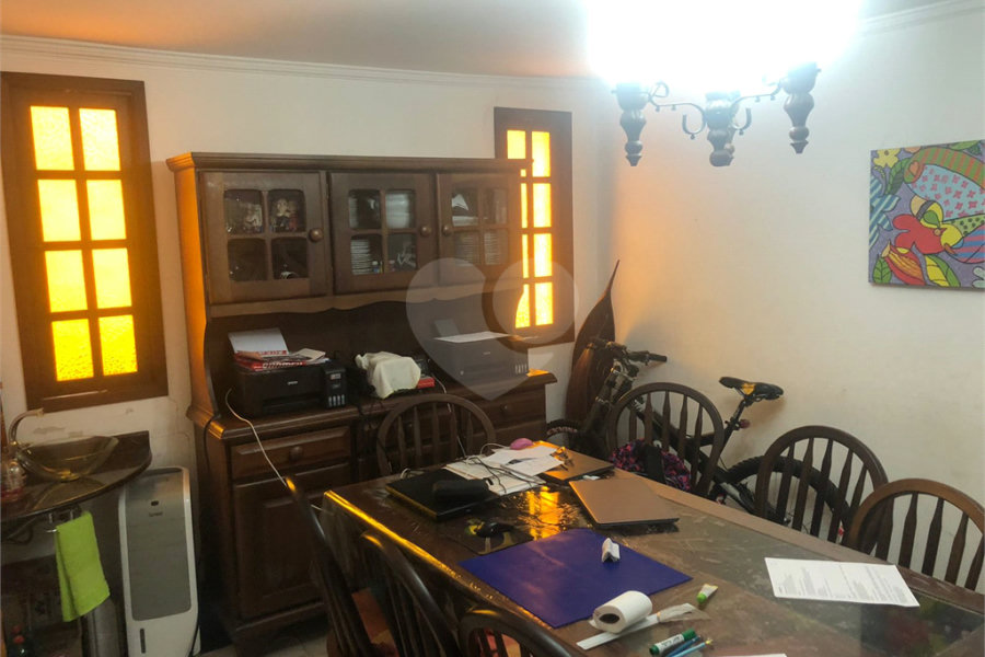 Sobrado à venda com 4 quartos, sendo 1 suíte, em Sumaré, São Paulo, SP