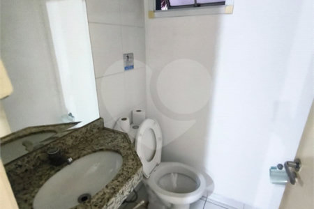 Apartamento à venda com 2 quartos em Vila Guilhermina, São Paulo, SP