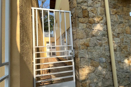 Sobrado à venda com 4 quartos, sendo 1 suíte,  em Vila Cordeiro, São Paulo, SP