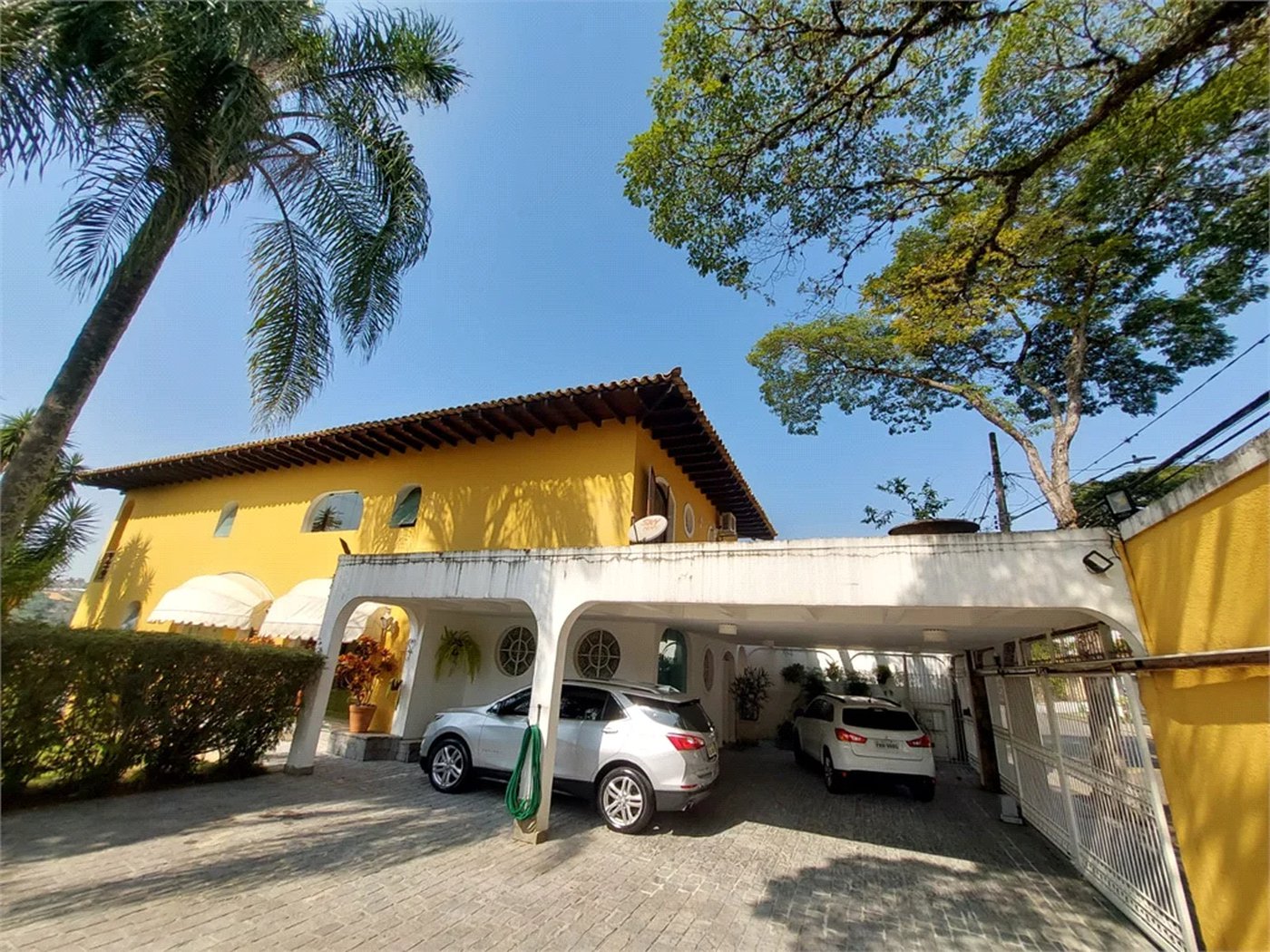 Sobrado à venda com 4 suítes em Vila Inah, São Paulo, SP