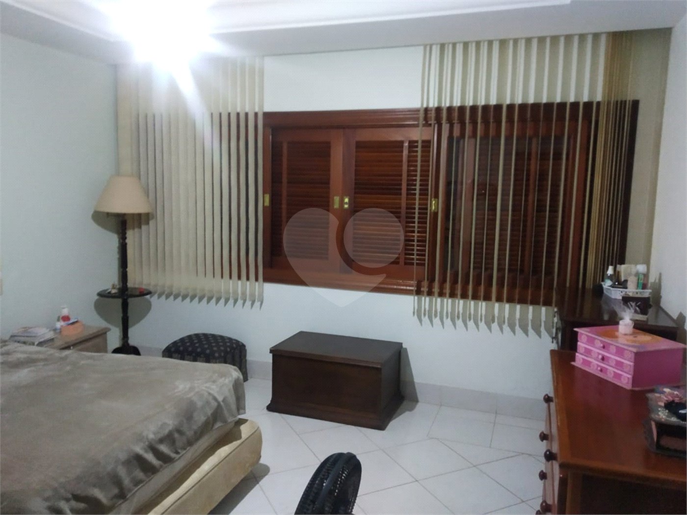 Casa à venda com 4 quartos, sendo 2 suítes,  no condomínio Acmti - Colinas do Mosteiro, Terras de Itaici e Recanto dos Pássaros, Indaiatuba - SP