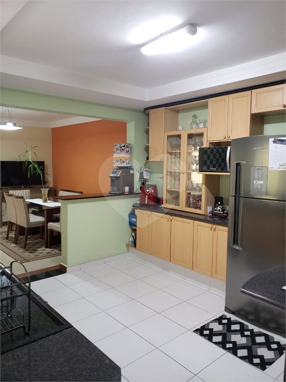 Casa à venda com 6 quartos, sendo 3 suítes, em Alto Ipiranga, Mogi das Cruzes, SP