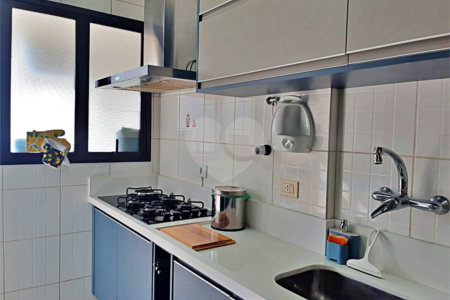 Apartamento à venda com 3 quartos, sendo 1 suíte, em Vila Mariana, São Paulo, SP