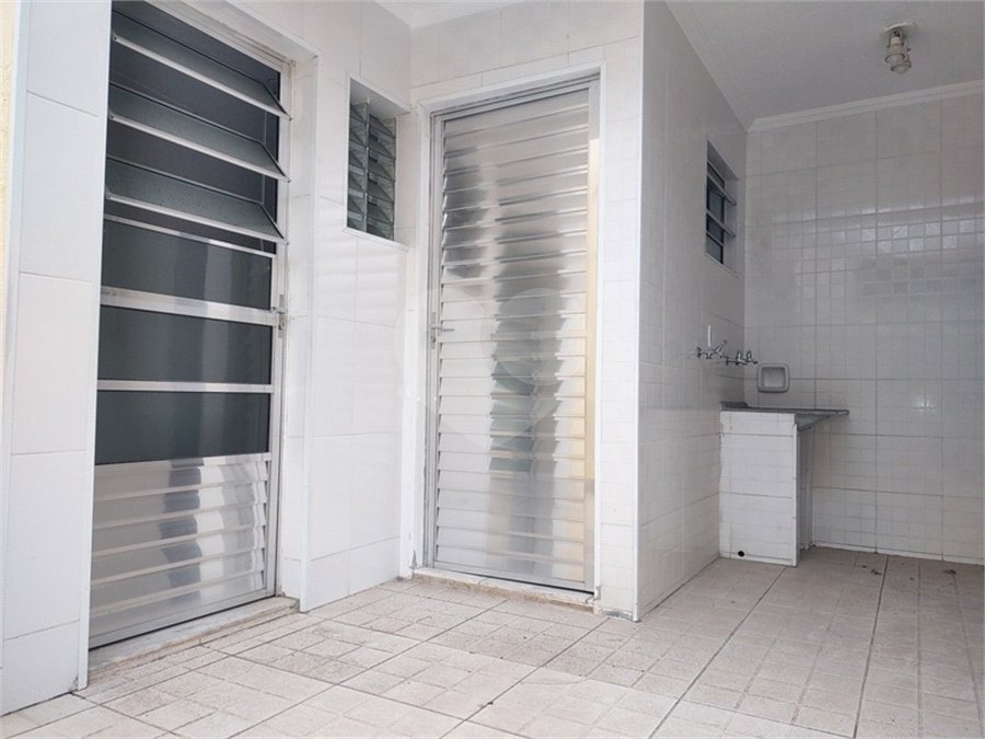 Sobrado à venda com 2 quartos em Parque Vitória, São Paulo, SP