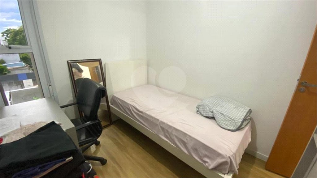 Casa à venda com 3 quartos, sendo 1 suíte, no condomínio Garden Village, São Paulo - SP