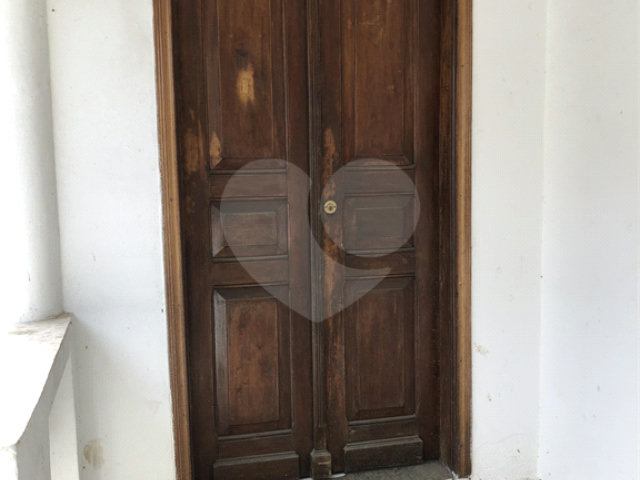 Casa Térrea à venda com 3 quartos, sendo 2 suítes,  em Horto Florestal, São Paulo, SP
