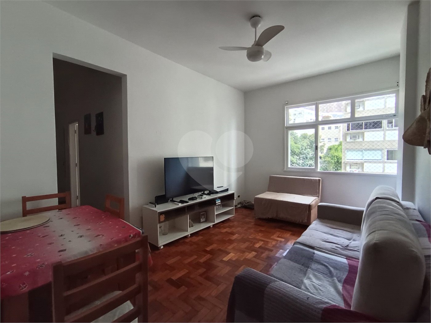 Apartamento à venda com 2 quartos, sendo 1 suíte, em Lagoa, Rio de Janeiro, RJ