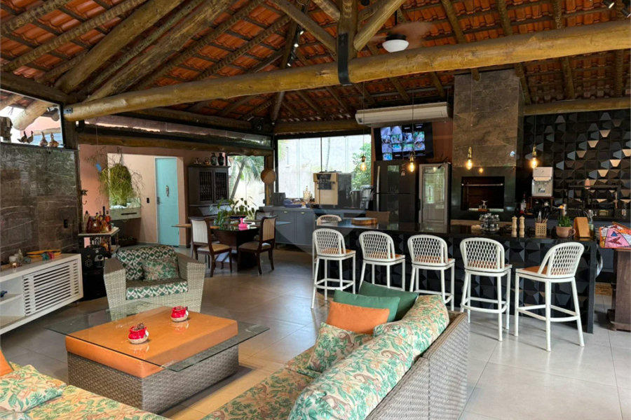 Chácara no Unileste, com espaço para eventos e cozinha industrial, na modalidade porteira fechada,