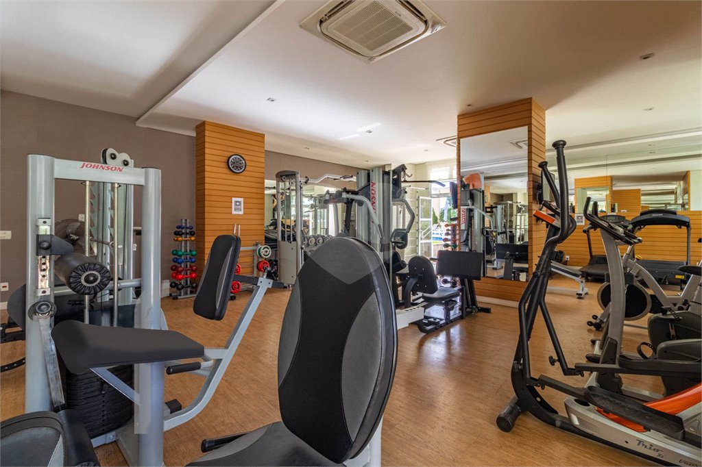 Apartamento à venda com 3 quartos, sendo 1 suíte, em Campo Belo, São Paulo, SP