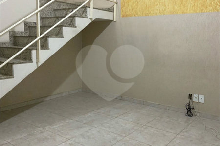 Casa à venda com 4 quartos, sendo 2 suítes, em Cambuci, São Paulo, SP