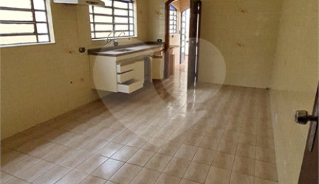Sobrado à venda com 3 quartos, sendo 1 suíte,  em Vila Formosa, São Paulo, SP