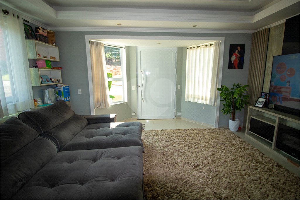 Casa à venda ou para alugar com 5 quartos, sendo 1 suíte, no condomínio Vila de Roma, São Roque - SP