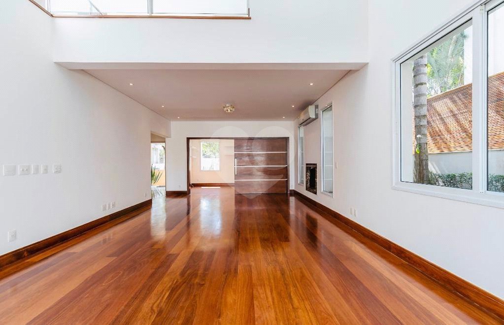 Casa à venda com 4 suítes no condomínio Vila Alba, São Paulo - SP