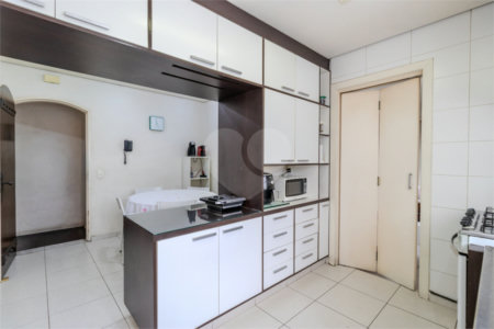 Apartamento à venda com 3 quartos, sendo 1 suíte,  em Granja Julieta, São Paulo, SP
