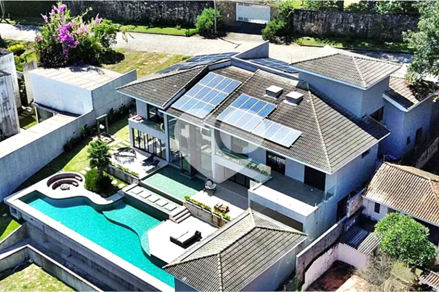 Casa à venda com 5 suítes no condomínio Alpes da Cantareira, Mairiporã - SP