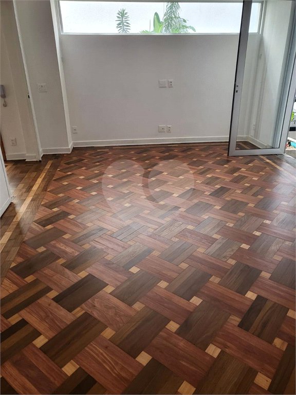 Sobrado à venda ou para alugar com 3 quartos, sendo 1 suíte, em Água Branca, São Paulo, SP