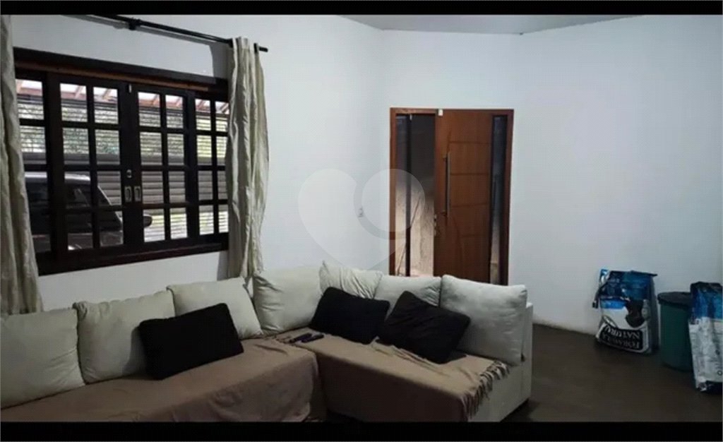 LINDO SOBRADO A VENDA, 180M2, 3 DORMITORIOS 1 SENDO SUITE, 3 BANHEIROS E 2 VAGAS GARAGEM, JARDIM SAN