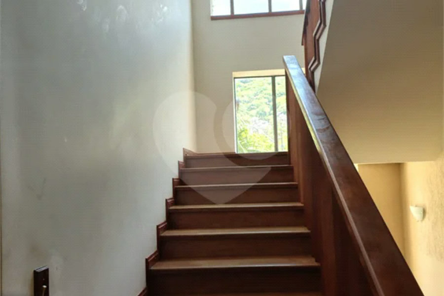 Casa à venda ou para alugar com 5 quartos, sendo 2 suítes, em Jardim Dos Estados, Poços de Caldas - MG