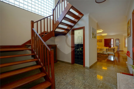 Casa à venda com 4 quartos, sendo 2 suítes, em Interlagos, São Paulo, SP