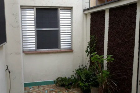 Casa à venda com 2 quartos, sendo 1 suíte, em Vila Anastácio, São Paulo, SP