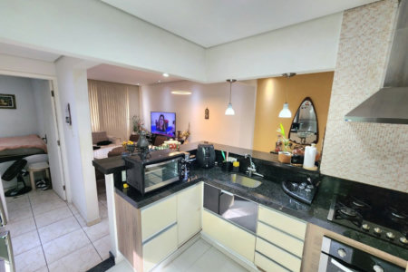 Apartamento 2 Dormitórios com Vista Mar, 1 Suíte e 50m da Praia – Santos