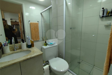 Apartamento à venda com 2 quartos, sendo 1 suíte,  em Parque Vitória, São Paulo, SP