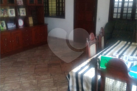 Sobrado à venda com 4 quartos, sendo 2 suítes,  em Instituto de Previdência, São Paulo, SP