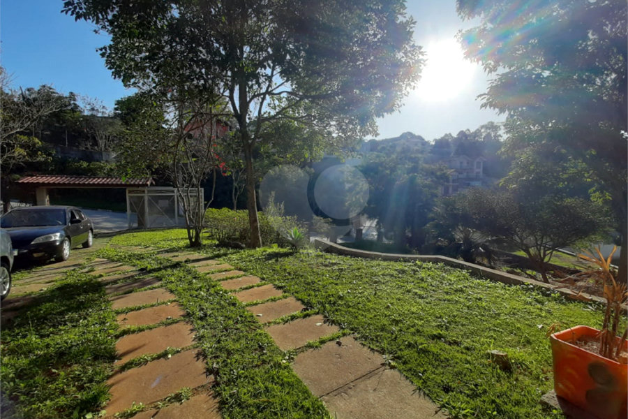 Casa à venda com 5 quartos, sendo 1 suíte, no condomínio Alpes de Mairiporã, Mairiporã - SP