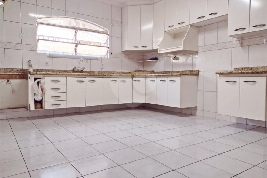 Casa à venda com 4 quartos, sendo 1 suíte, em Vila Germinal, São Paulo, SP