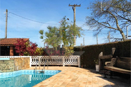 Casa Térrea para alugar com 3 quartos, sendo 1 suíte, em Jardim Alvinópolis, Atibaia, SP
