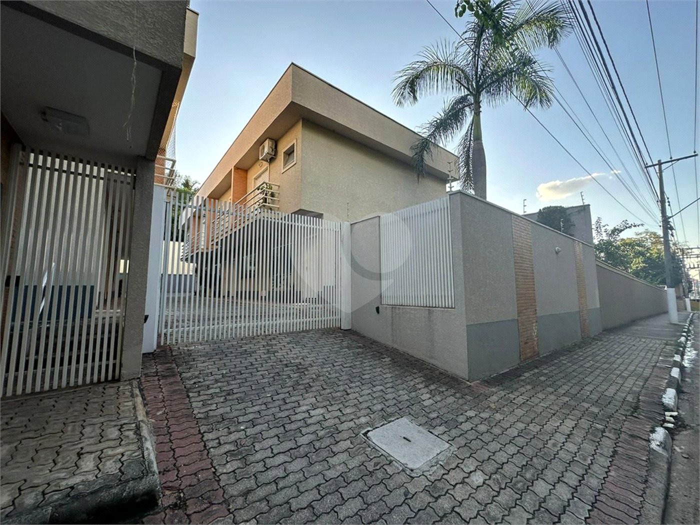 Casa à venda com 2 suítes no condomínio Olido, Atibaia - SP