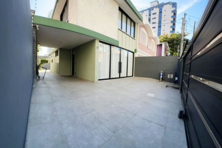 Casa com 3 dormitórios para alugar, 170 m² por R$ 13.740,00/mês - Gonzaga - Santos/SP