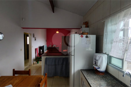 Casa à venda com 3 quartos, sendo 1 suíte, em Vila Santa Helena, Atibaia, SP