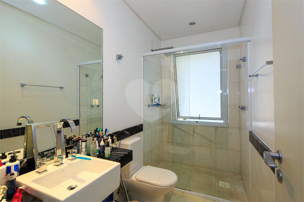 Casa à venda com 4 suítes no condomínio Vila Alba, São Paulo - SP