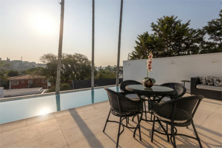 Casa à venda com 4 suítes em Jardim Guedala, São Paulo, SP