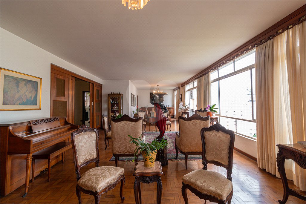 Apartamento à venda com 3 quartos, sendo 1 suíte, em Jardim Paulista, São Paulo, SP