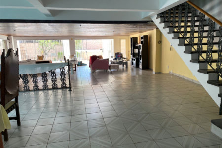 Sobrado à venda com 4 quartos, sendo 2 suítes, em Paraisópolis, São Paulo, SP