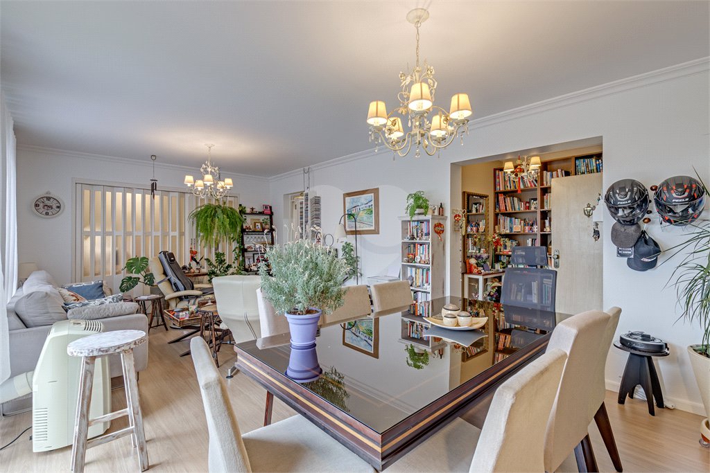 Apartamento à venda com 4 quartos, sendo 2 suítes, em Jardim Marajoara, São Paulo, SP