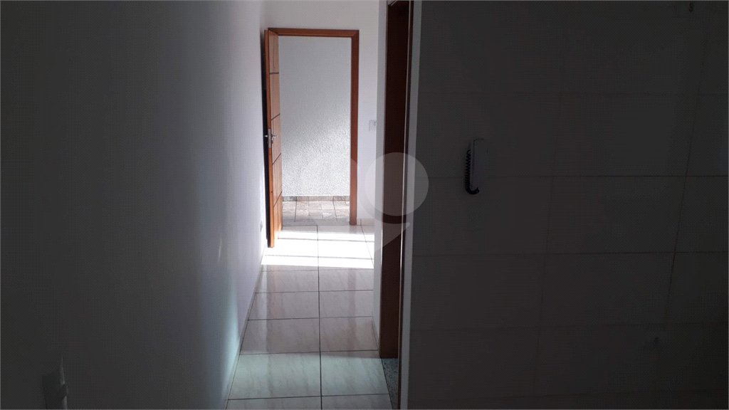 Casa à venda com 1 quarto no condomínio Camila I, São Paulo - SP