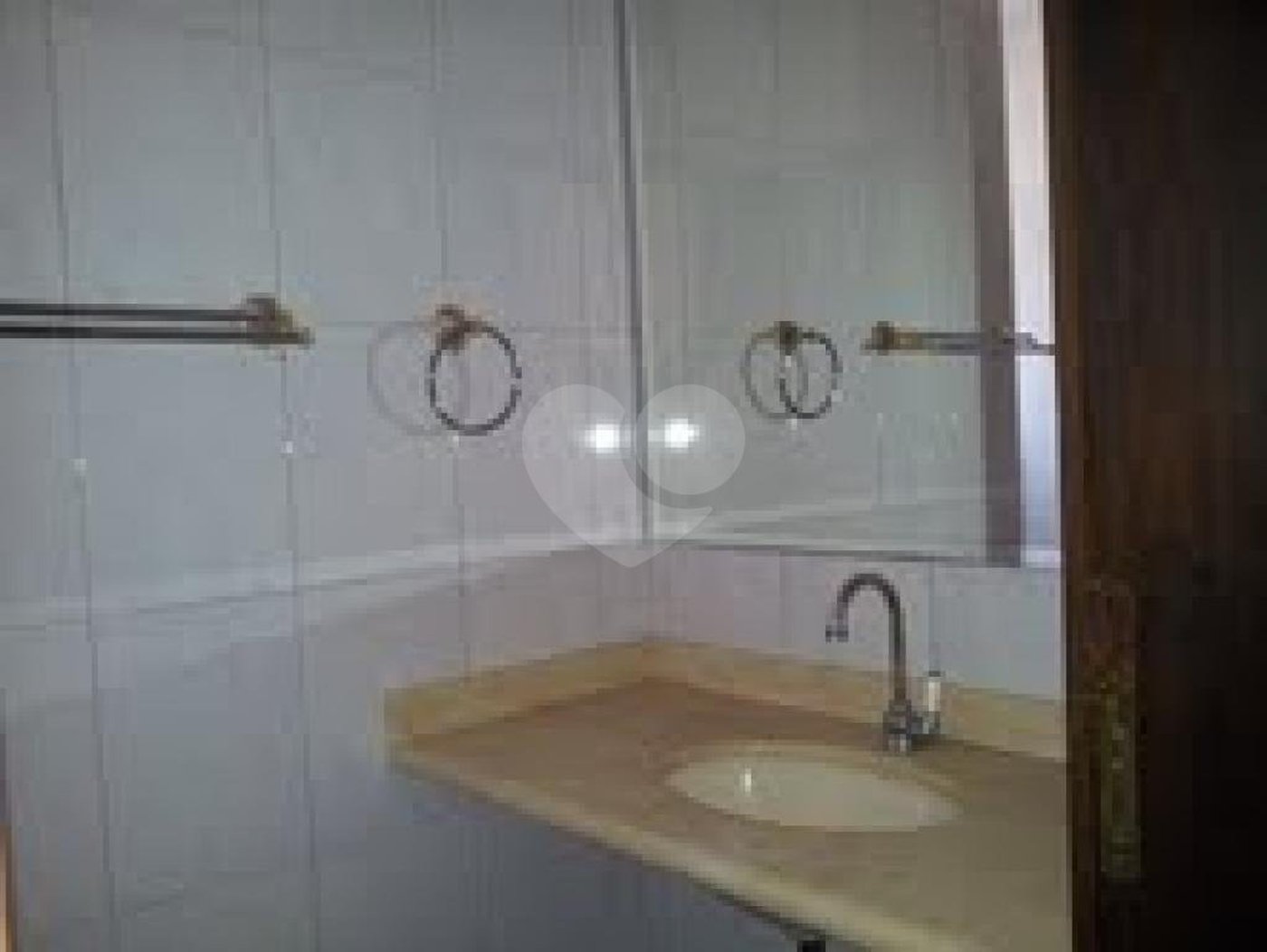 Sobrado à venda com 3 quartos, sendo 1 suíte, em Jardim Colombo, São Paulo, SP