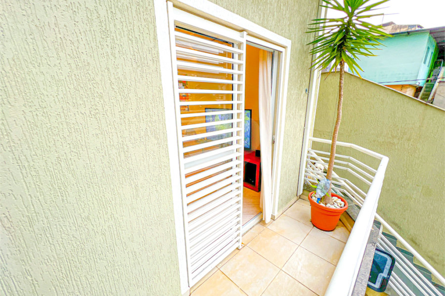 Casa à venda com 3 quartos, sendo 1 suíte,  no condomínio 658, São Paulo - SP
