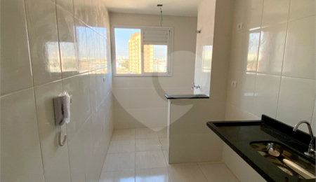 Apartamento à venda com 2 quartos, sendo 1 suíte,  em Vila Galvão, Guarulhos, SP