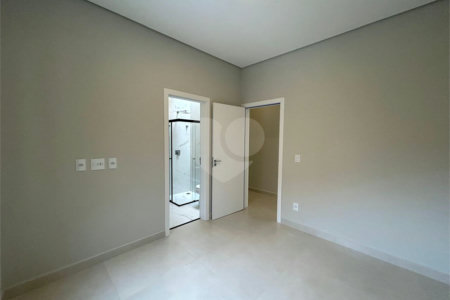 Casa à venda com 3 suítes no condomínio Helena Maria, Sorocaba - SP