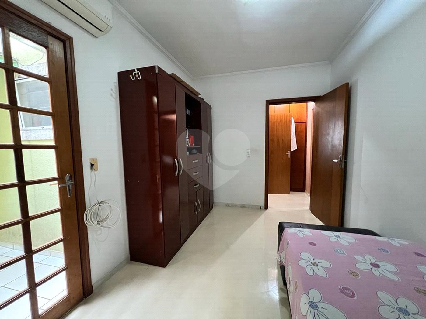 Casa à venda com 3 quartos, sendo 1 suíte,  no condomínio Ibiti do Paço, Sorocaba - SP