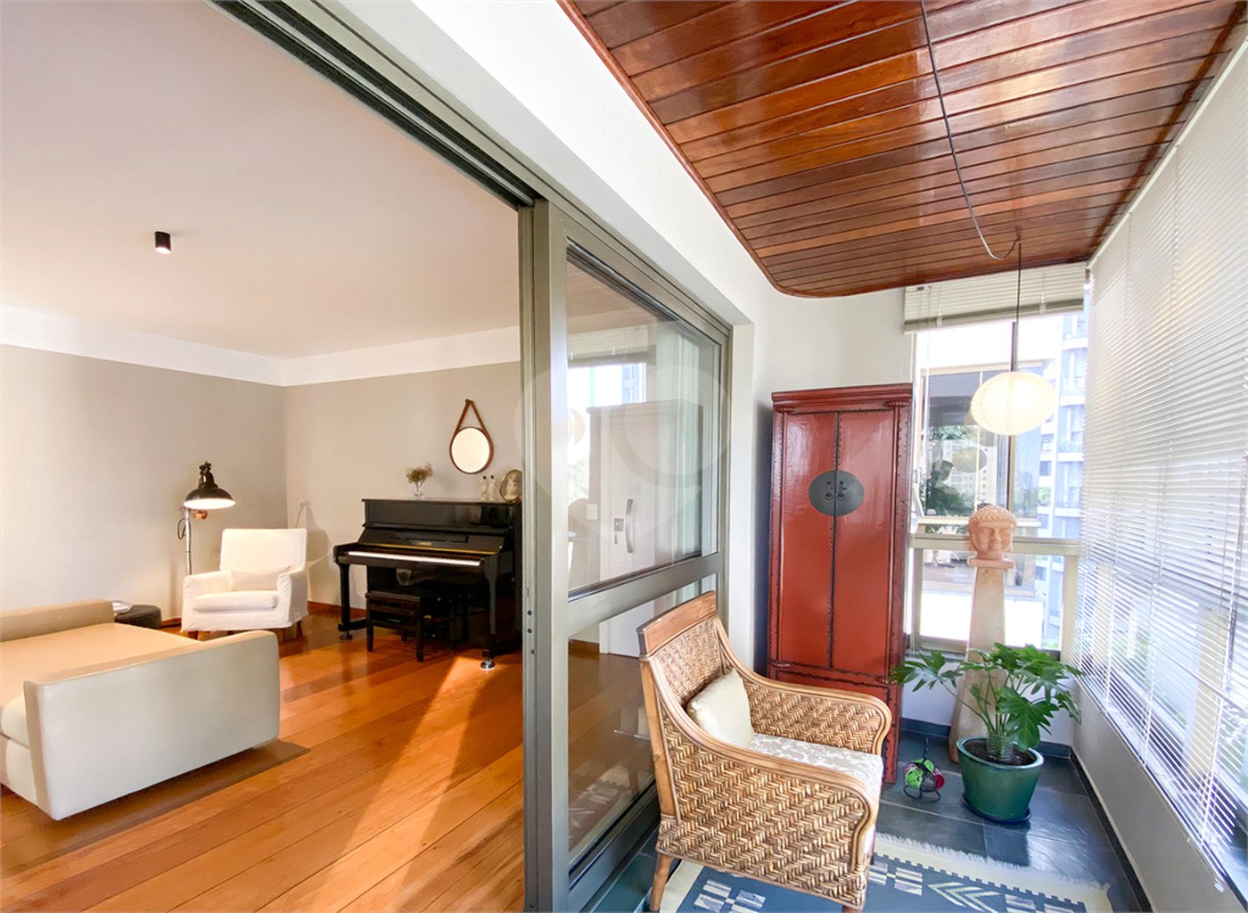 Apartamento à venda com 3 suítes em Vila Suzana, São Paulo, SP