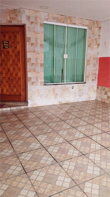Sobrado à venda com 3 quartos, sendo 1 suíte,  em Vila Nova Cintra, Mogi das Cruzes, SP