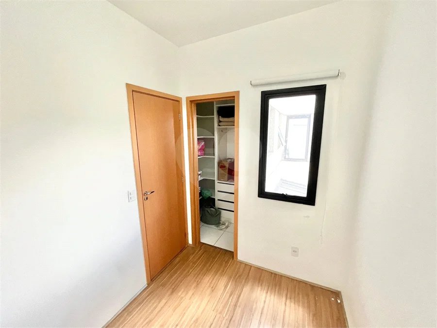 Casa à venda com 2 suítes no condomínio Residêncial Antuérpia, São Paulo - SP