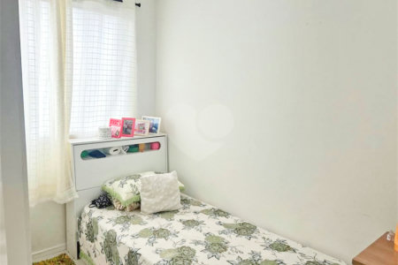 Apartamento à venda com 2 quartos em Vila Zat, São Paulo, SP