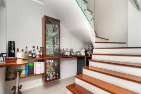 Apartamento à venda com 2 quartos, sendo 1 suíte, em Campo Belo, São Paulo, SP